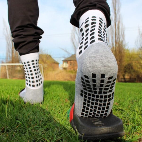 b753c8f6e85213752f9973e0b7255694 Medias antideslizantes